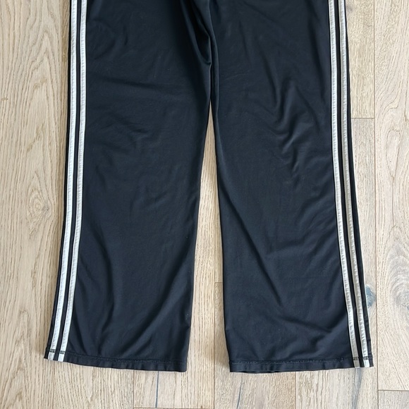Bundle of 2 sweatpants - Picture 6 of 9
